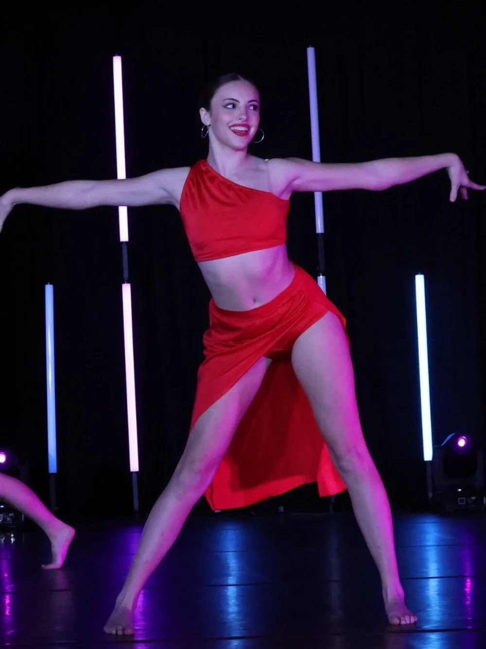 Girls Asymmetric Red Dance Costume Set - One-Shoulder Top & High-Slit Skirt